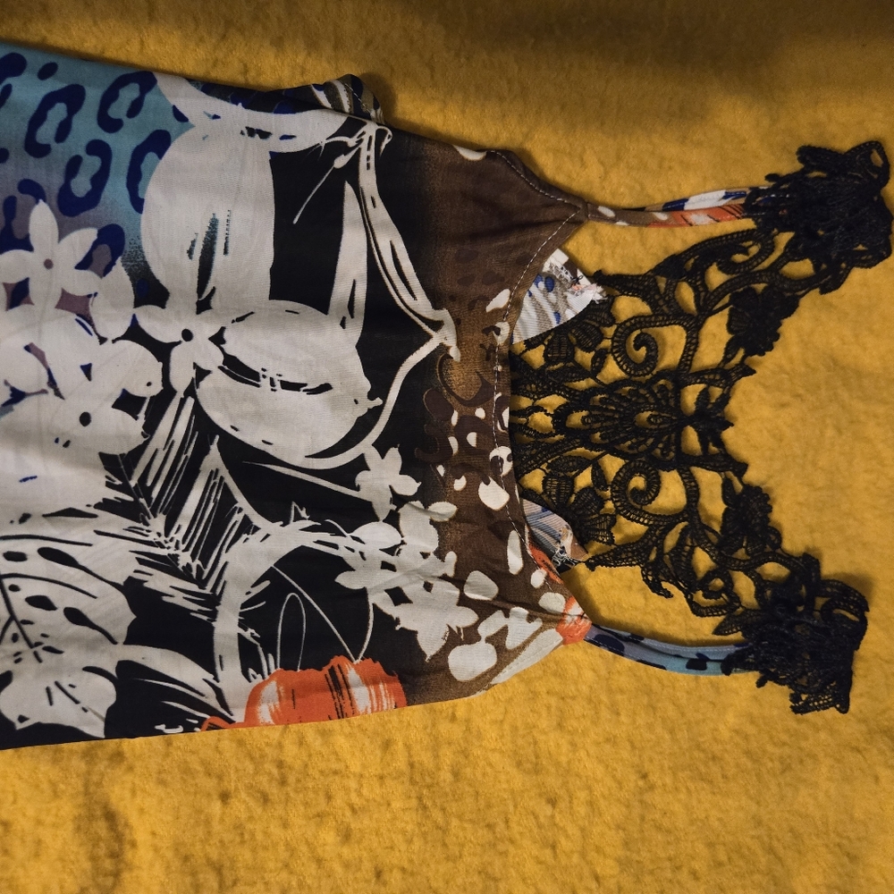 Dress - Picture 2 of 4